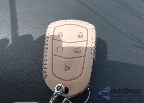 2022 Cadillac Xt4 Fwd Luxury z USA, uszkodzony, nr VIN 1GYAZAR43NF132092